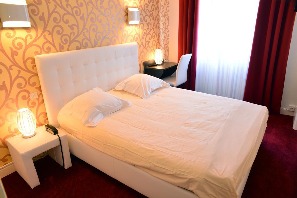 Hotel Le Square أوريلاك المظهر الخارجي الصورة