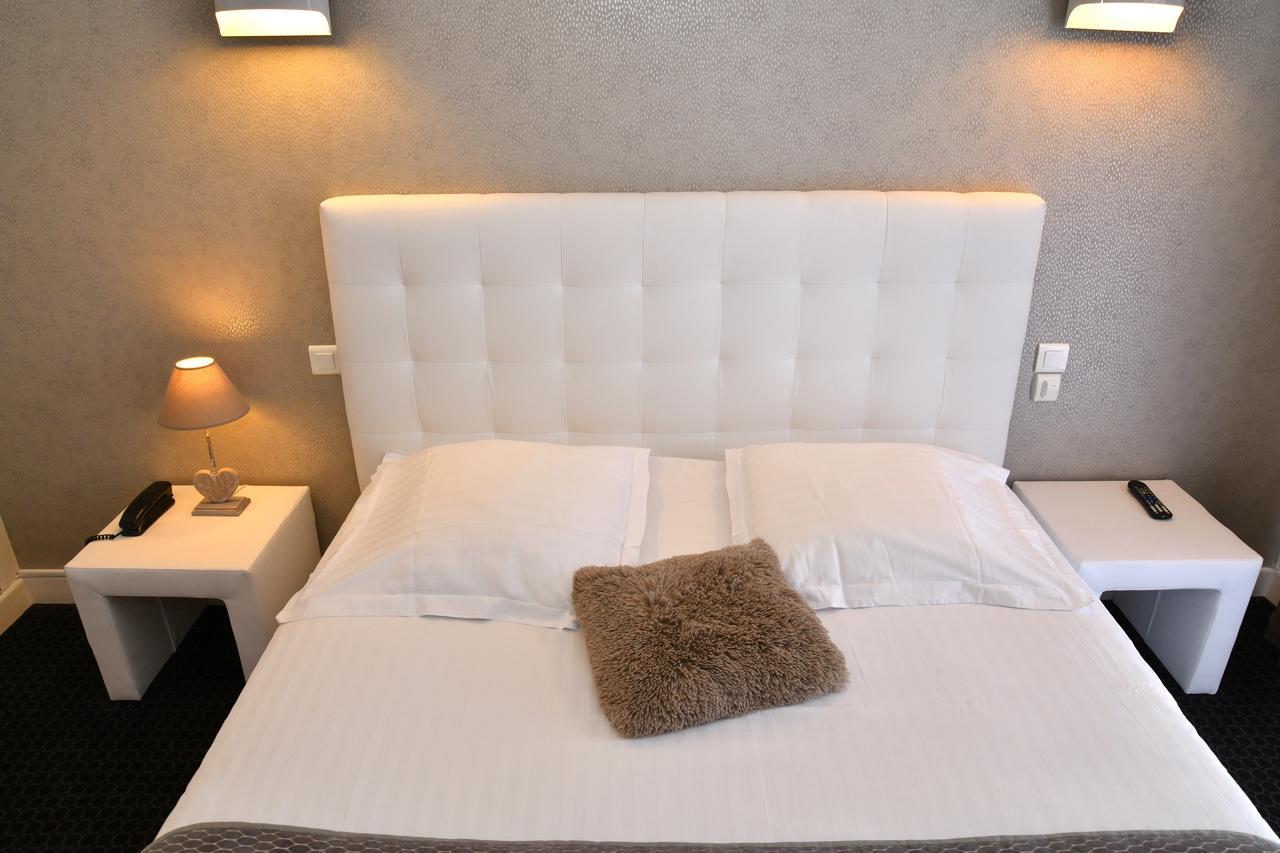 Hotel Le Square أوريلاك المظهر الخارجي الصورة